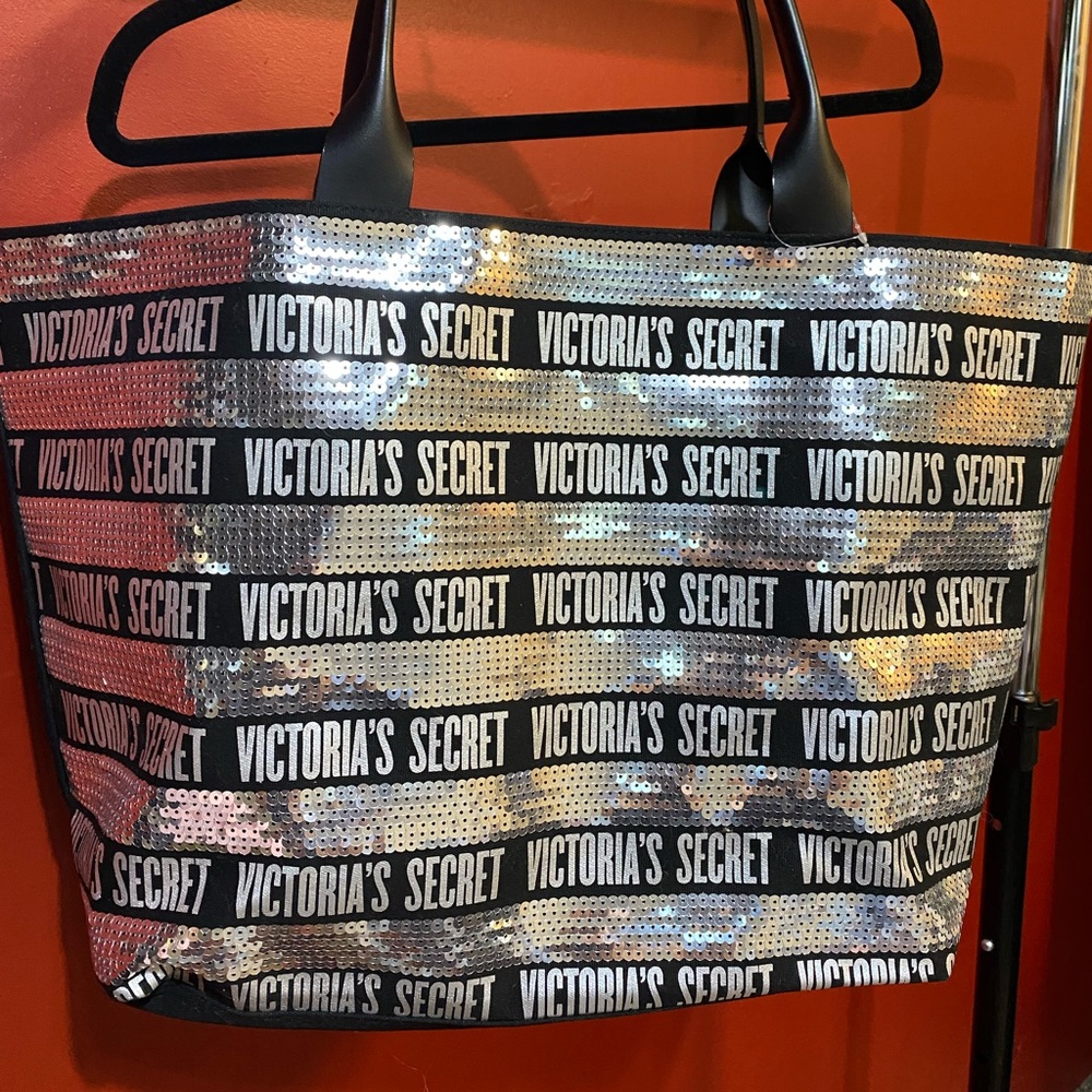 Tote bag from Victoria’s Secret used once